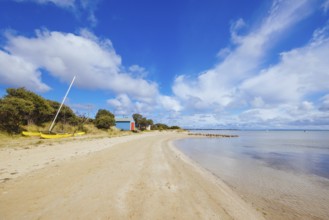 Views from Port Phillip Bay at Tyrone Foreshore Reserve on a warm sunny autumn day in the