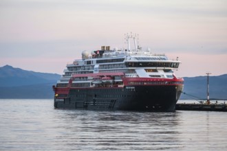 Ushuaia, Tierra del Fuego, Argentina, expedition ship, Antarctic cruise ship MS Fridtjof Nansen