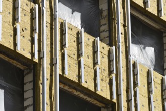 External wall insulation with mineral wool