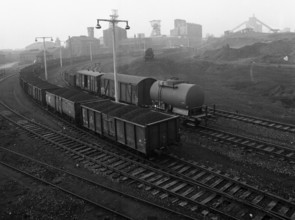 Due to the energy and mining crisis, the Ruhr region was shaken by demonstrations, protests, coal