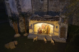 Crooked nativity scene scene, Niklasmarkt Abensberg, Bavaria, Germany, Europe