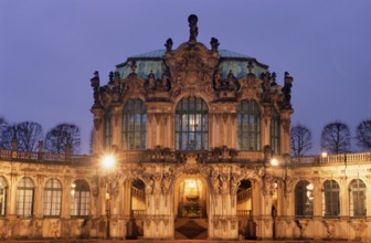 Zwinger with Wall Pavilion by night, architect Matthäus Daniel Pöppelmann, Dresden, Saxony,