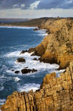 Rocky coast, Pointe de Penhir, Crozon Peninsula, Finistere, Brittany, Pointe Pen'Hir, France,