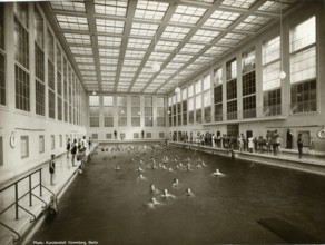 Indoor swimming pool, 1930s, Berlin, Germany, Europe