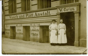 Business, service, laundry, two woman, 1920s, Germany, Europe