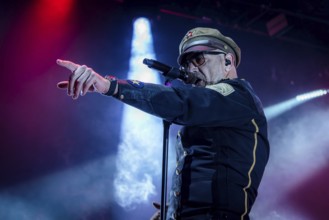 Alexander Wesselsky, singer of Eisbrecher live on Kaltfront Tour 2025 Tour in the Columbiahalle