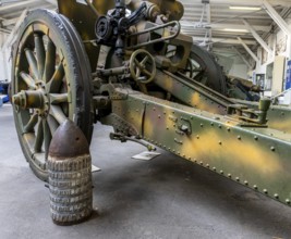 Interior photo, drill hall, exhibition with historical cannons, Berlin Spandau Citadel, Berlin,