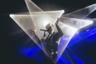 Alexander Wesselsky, singer of Eisbrecher live on Kaltfront Tour 2025 Tour in the Columbiahalle