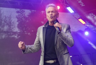 Olaf Berger at the Schlager Radio - Festival in Neuruppin at Hanger 312 on 24.05.25