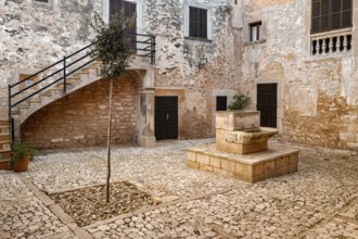 Architecture in the old town of Santanyi, Majorca, Balearic Islands, Spain, Europe