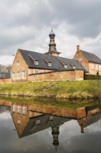Husum Castle, moat, Husum Castle Park, Husum, North Frisia, Schleswig-Holstein, Germany, Europe