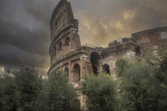 Rainy weather in the morning, sunrise in an ancient historic city and the sight of the Colosseum,