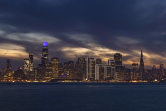 A picture of Downtown San Francisco as seen from Treasure Island at night