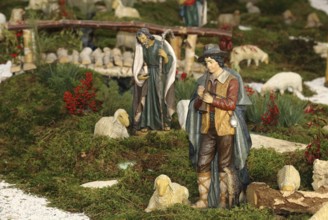 Cot figurine, shepherds with sheep