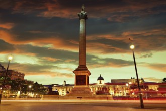 London Trafalgar Square sunset Nelson column in England