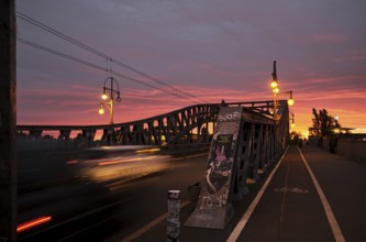 Germany, Berlin, 15.09.2024, Bösebrücke, S-Bahn station Bornholmer Straße, sunset, Europe
