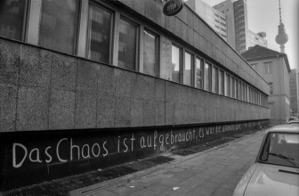 Germany, Berlin, 12 March 1992, The chaos is over, it was the best time..., Kleine Alexanderstraße,