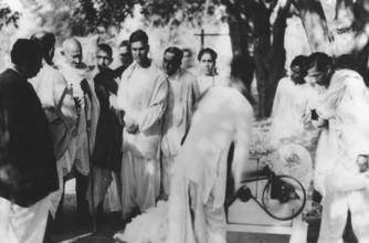 Mahatma Gandhi visiting an exhibition at Ramgarh Congress, March 1940
