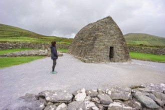 Gallarus Oratory, (Séipéilín Ghallarais), early Christian church, Dingle Peninsula, County Kerry,