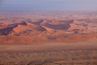 Hot air balloon ride over the Namib in the Namib-Naukluft National Park in Namibia