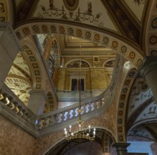 A picture of the ornate interior of the Hungarian State Opera