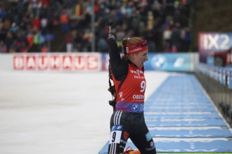 Janina Hettich-Walz (SC Schönwald/GER) at the shooting range at the IBU Biathlon World Cup Sprint