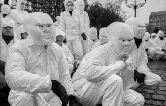 Germany, Berlin, 19.04.1991, student performance in protest against the closure of the art academy