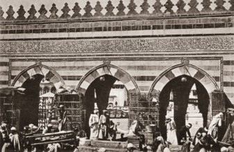 Muslims praying around the Ka'bah at al-Masjid al-?aram, Mecca during the Hajj, 19th century