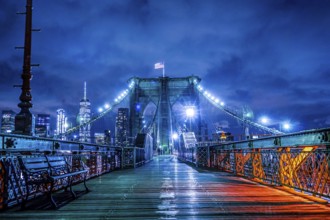 Night of the Brooklyn Bridge. Shooting Location: New York, Manhattan