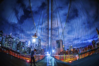 Night of the Brooklyn Bridge. Shooting Location: New York, Manhattan