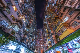 Hong Kong apartment high-rise apartment (Quarry Bay). Shooting Location: Hong Kong Special