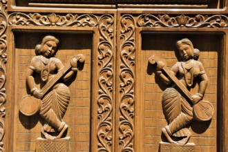 Wooden women musicians relief, Surat, Gujarat, India, Asia