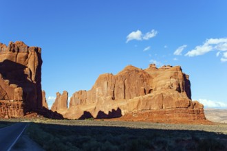 Park Avenue viewpoint. Arch Park in Utah, USA. Picturesque red-brown sandstone cliffs form a unique