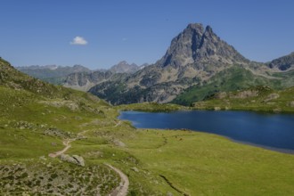 Gentau lake, Ayous lakes tour, Pyrenees National Park, Pyrenees Atlantiques, France, Europe