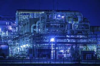 Factory night view of Kawasaki Keihin industrial zone. Shooting Location: Kawasaki City, Kanagawa