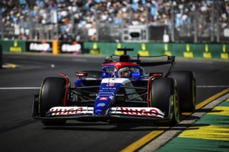 MELBOURNE, AUSTRALIA, MARCH 22: Daniel Ricciardo of Australia drives the Visa Cash App RB Formula