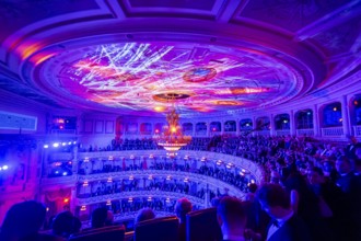The SemperOperaball 2025 celebrated its 100th anniversary on Friday. Germany's most beautiful
