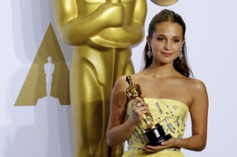 Alicia Vikander at the 88th Annual Academy Awards, Press Room held at the Loews Hollywood Hotel in