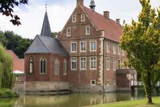 Hülshoff Castle near Havixbeck is one of the most popular excursion destinations in the Münsterland