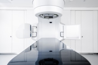 Cancer therapy, advanced medical linear accelerator in therapeutic oncology for the treatment of