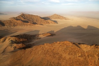 Hot air balloon ride over the Namib in the Namib-Naukluft National Park in Namibia