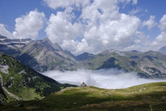 Espuguettes refuge, Pyrenees National Park, Hautes-Pyrenees, France, Europe