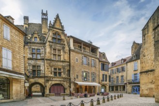 Square in Sarlat-la-Caneda historical center, department of Dordogne, France, Europe