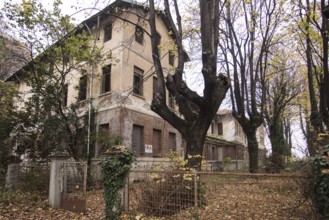 A picture of an abandoned and scary psychiatric hospital