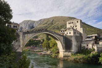 Stari Most, bridge over the river Neretva, old town centre of Mostar, Bosnia-Herzegovina