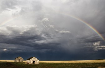 Prairie Storm Clouds Canada Saskatchewan Summer Warnings