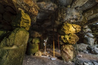 Galliner de Madona hypostyle room, Es Migjorn Gran, Menorca, Balearic Islands, Spain, Europe