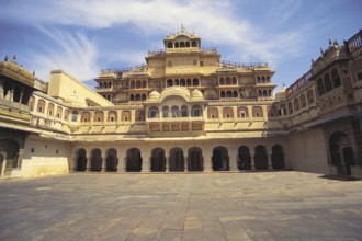 Chandra mahal, jaipur, rajasthan, india, asia