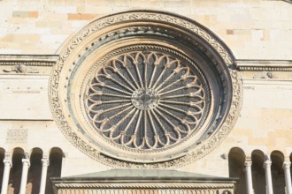 Rose window of the main façade, Cremona Cathedral, Cattedrale di Cremona, Lombardy, Lombardia,