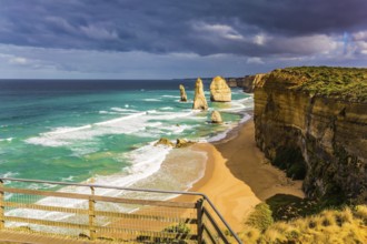 Observation deck on the Pacific coast near Melbourne. The well-known rocks Twelve Apostles in an